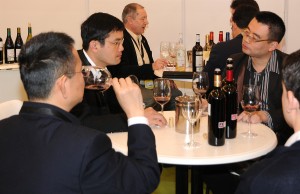 Miembros de las misiones internacionales.